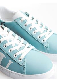 Trussardi Jeans Sneakersy | 79A00308 | Kobieta | Niebieski. Nosek buta: okrągły. Kolor: niebieski. Materiał: skóra ekologiczna. Wzór: nadruk #4