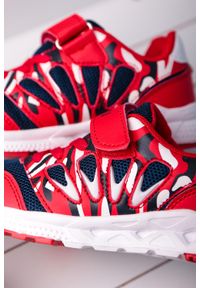 Casu - Czerwone buty sportowe na rzep casu 20p8/m. Zapięcie: rzepy. Kolor: czerwony #1