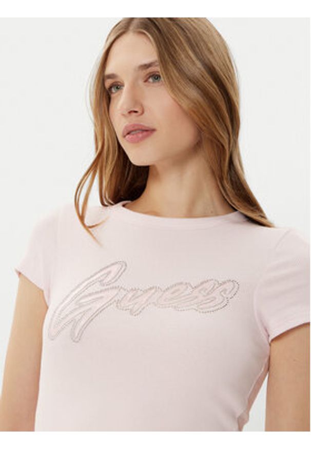 Guess T-Shirt W5RI68KA0H1 Różowy Slim Fit. Kolor: różowy. Materiał: bawełna