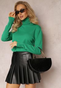 Renee - Zielony Sweter Golf o Dopasowanym Fasonie z Wiskozą Nalexa. Typ kołnierza: golf. Kolor: zielony. Materiał: wiskoza. Długość rękawa: długi rękaw. Długość: długie. Sezon: jesień, zima. Styl: klasyczny #5