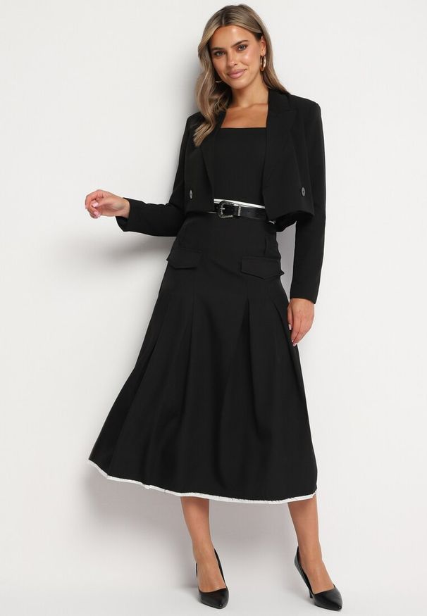 Born2be - Czarna Plisowana Rozkloszowana Spódnica z Imitacją Kieszeni Paskiem i Gumką w Talii Evisthai. Okazja: na co dzień. Kolor: czarny. Styl: elegancki, casual