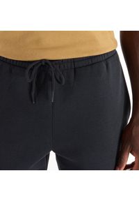 Spodnie męskie New Balance MP43904BK – czarne. Kolor: czarny. Materiał: poliester, bawełna, dresówka #2