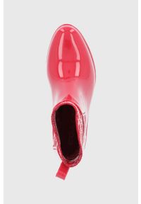 Coach kalosze Rivington Ruer damskie kolor czerwony. Nosek buta: okrągły. Kolor: czerwony. Materiał: guma