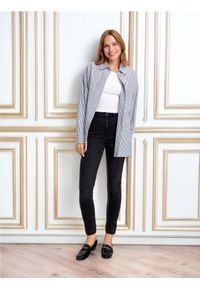Sinsay - Jeansy skinny high waist - czarny. Stan: podwyższony. Kolor: czarny
