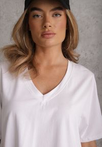 Renee - Biały T-shirt Bawełniany z Dekoltem w V Adozixie. Okazja: na co dzień. Kolor: biały. Materiał: bawełna. Styl: street, casual #7