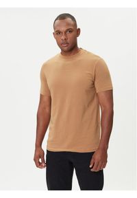Karl Lagerfeld - KARL LAGERFELD T-Shirt 755051 554235 Beżowy Regular Fit. Typ kołnierza: dekolt w karo. Kolor: beżowy. Materiał: bawełna