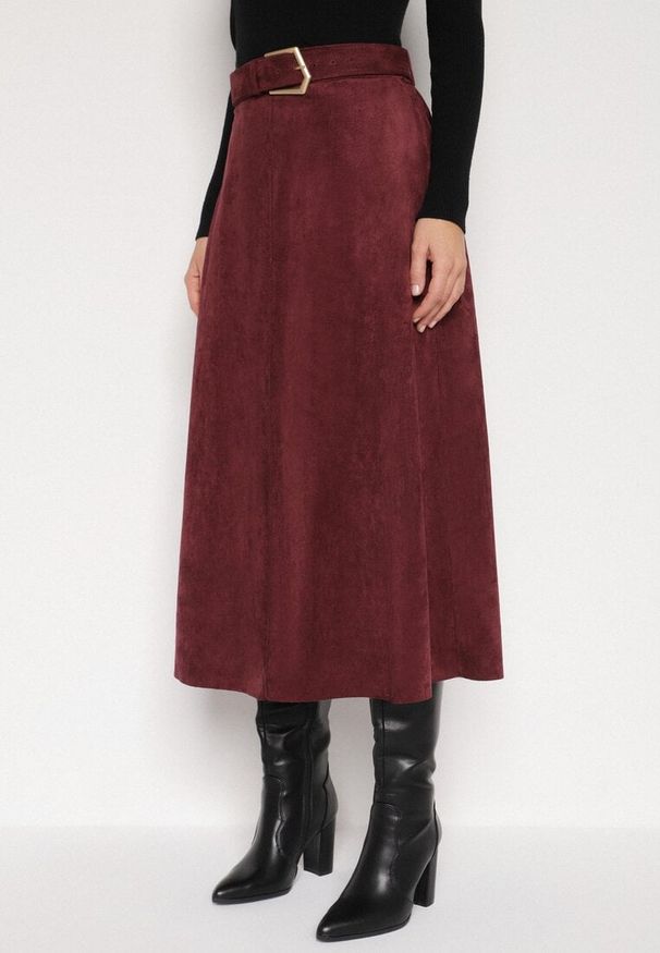 Born2be - Bordowa Rozkloszowana Wiskozowa Spódnica z Bawełną Ozdobiona Paskiem Nawedea. Okazja: na co dzień. Kolor: czerwony. Materiał: bawełna, wiskoza. Wzór: aplikacja. Styl: klasyczny, casual, elegancki