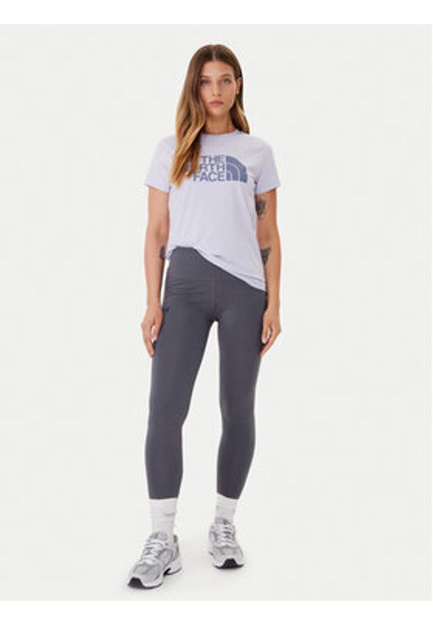 The North Face T-Shirt Easy NF0A8A6D Fioletowy Regular Fit. Kolor: fioletowy. Materiał: syntetyk