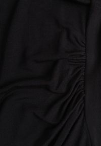 Renee - Czarna Marszczona Bluzka z Wiskozą Fizzasa. Okazja: na spotkanie biznesowe. Kolor: czarny. Materiał: wiskoza. Styl: biznesowy, elegancki #3