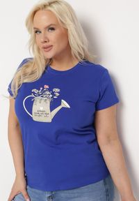 Born2be - Niebieski Bawełniany T-shirt z Ozdobnym Nadrukiem Littana. Okazja: na co dzień. Kolor: niebieski. Materiał: bawełna. Wzór: nadruk. Sezon: lato, wiosna. Styl: casual, klasyczny #6