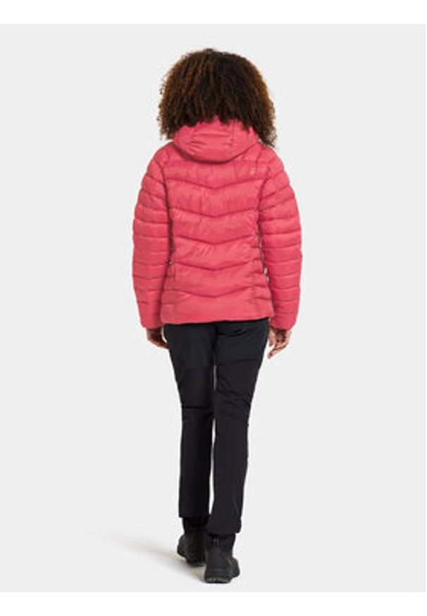 Didriksons Kurtka zimowa June Wns Jkt 504945 Czerwony Regular Fit. Kolor: czerwony. Materiał: syntetyk. Sezon: zima