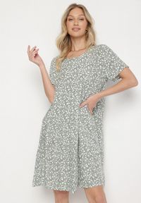 Born2be - Zielona Sukienka z Bawełną w Kwiatowy Wzór Lunasenia. Okazja: na co dzień. Kolor: zielony. Materiał: bawełna. Wzór: kwiaty. Styl: elegancki, casual #3