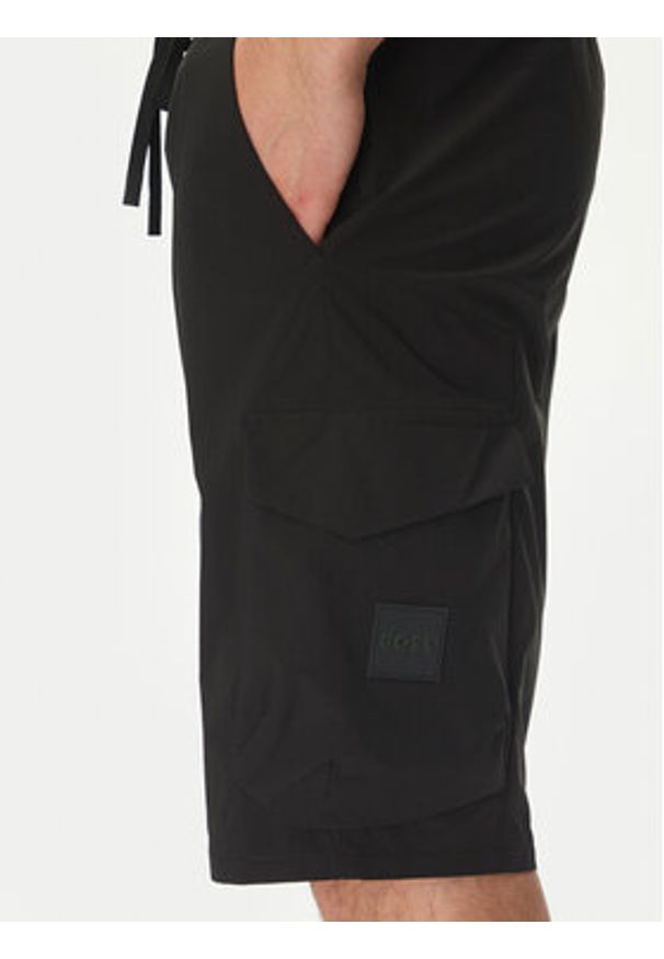 BOSS Szorty sportowe S_Urbanex-Cargo 50534318 Czarny Tapered Fit. Kolor: czarny. Materiał: syntetyk. Styl: sportowy