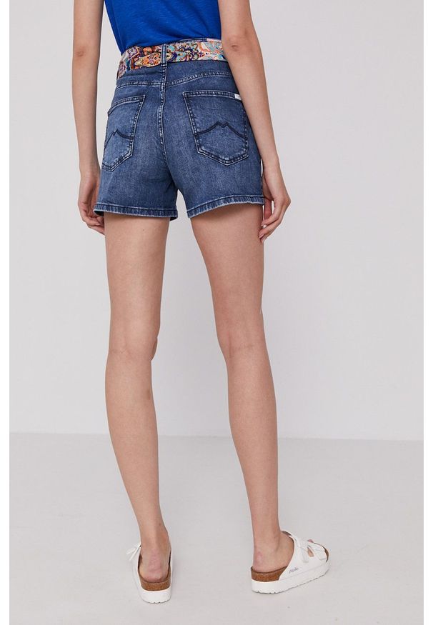 Mustang - Szorty jeansowe. Okazja: na co dzień. Kolor: niebieski. Materiał: jeans. Styl: casual