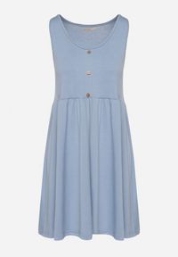 Born2be - Jasnoniebieska Sukienka o Rozkloszowanym Kroju na Szerokich Ramiączkach z Guzikami Jenovira. Okazja: na co dzień. Kolor: niebieski. Długość rękawa: na ramiączkach. Styl: casual #4