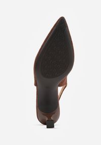 Born2be - Ciemnobrązowe Ażurowe Czółenka VICES na Obcasie Kaczuszka z Odkrytą Piętą Metipise. Okazja: na co dzień. Nosek buta: szpiczasty. Zapięcie: pasek. Kolor: brązowy. Wzór: ażurowy. Materiał: jeans. Obcas: na obcasie. Styl: casual, elegancki, wizytowy. Wysokość obcasa: średni #5