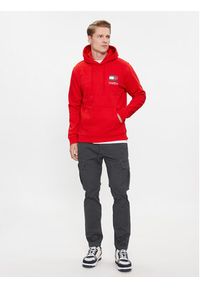 Tommy Jeans Bluza Essential Flag DM0DM18418 Czerwony Regular Fit. Kolor: czerwony. Materiał: bawełna