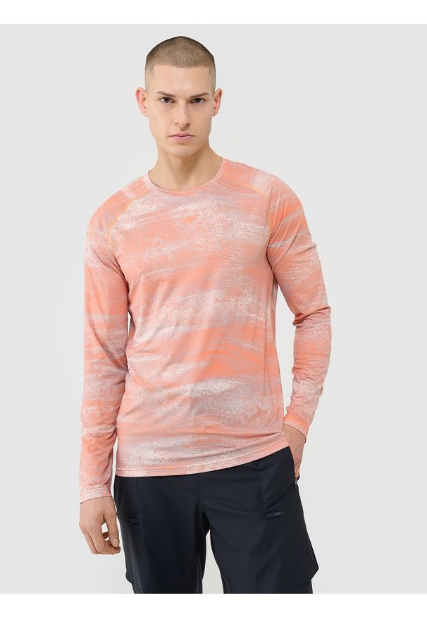 4f - Longsleeve rowerowy szybkoschnący męski - pomarańczowy. Kolor: pomarańczowy. Materiał: syntetyk, materiał, elastan, włókno, dzianina. Długość rękawa: długi rękaw. Długość: krótkie. Wzór: gładki, ze splotem. Styl: sportowy, klasyczny