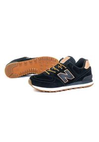 Buty do chodzenia męskie New Balance 574. Zapięcie: sznurówki. Kolor: wielokolorowy. Materiał: skóra, syntetyk, tkanina, materiał. Szerokość cholewki: normalna. Model: New Balance 574. Sport: turystyka piesza