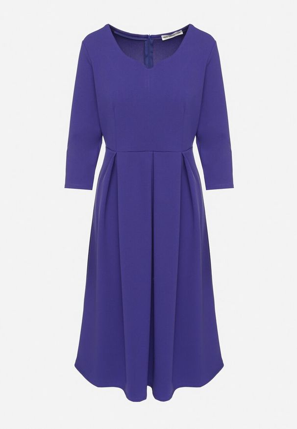 Born2be - Fioletowa Rozkloszowana Sukienka z Rękawem 3/4 Nomiel. Okazja: na spotkanie biznesowe. Typ kołnierza: dekolt w kształcie V. Kolor: fioletowy. Typ sukienki: rozkloszowane. Styl: biznesowy, elegancki, klasyczny