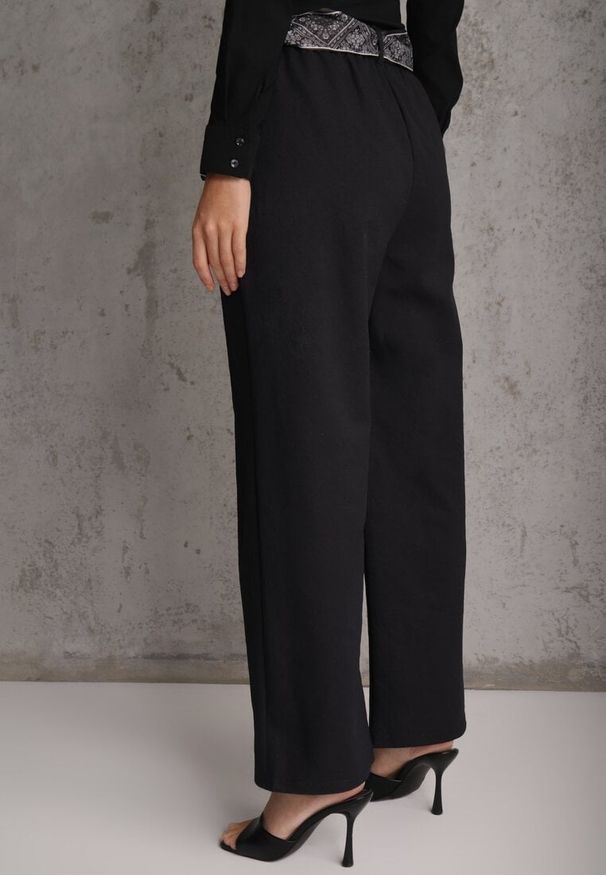 Renee - Granatowe Bawełniano-Wiskozowe Spodnie Wide Leg z Paskiem Typu Apaszka Arlethia. Kolor: niebieski. Materiał: wiskoza, bawełna. Styl: elegancki