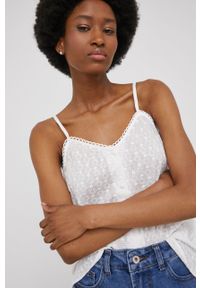 Answear Lab bluzka damska kolor biały gładka. Okazja: na co dzień. Kolor: biały. Materiał: tkanina. Długość rękawa: na ramiączkach. Wzór: gładki. Styl: wakacyjny