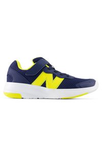 Buty dziecięce New Balance P57851R – granatowe. Kolor: niebieski. Materiał: guma, syntetyk, materiał. Szerokość cholewki: normalna. Sport: bieganie #1