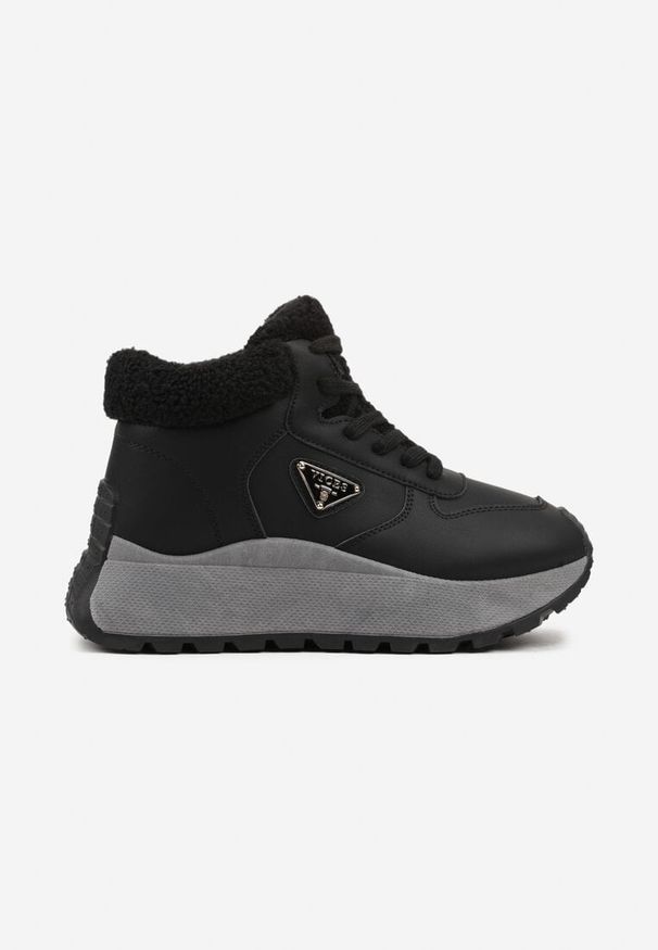 Born2be - Czarne Sneakersy Śniegowce Vices na Grubej Podeszwie z Trójkątną Ozdobą Filritisa. Kolor: czarny. Wzór: aplikacja