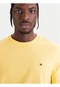 TOMMY HILFIGER - Tommy Hilfiger T-Shirt Ess Seasonal MW0MW39995 Żółty Regular Fit. Kolor: żółty. Materiał: bawełna #3