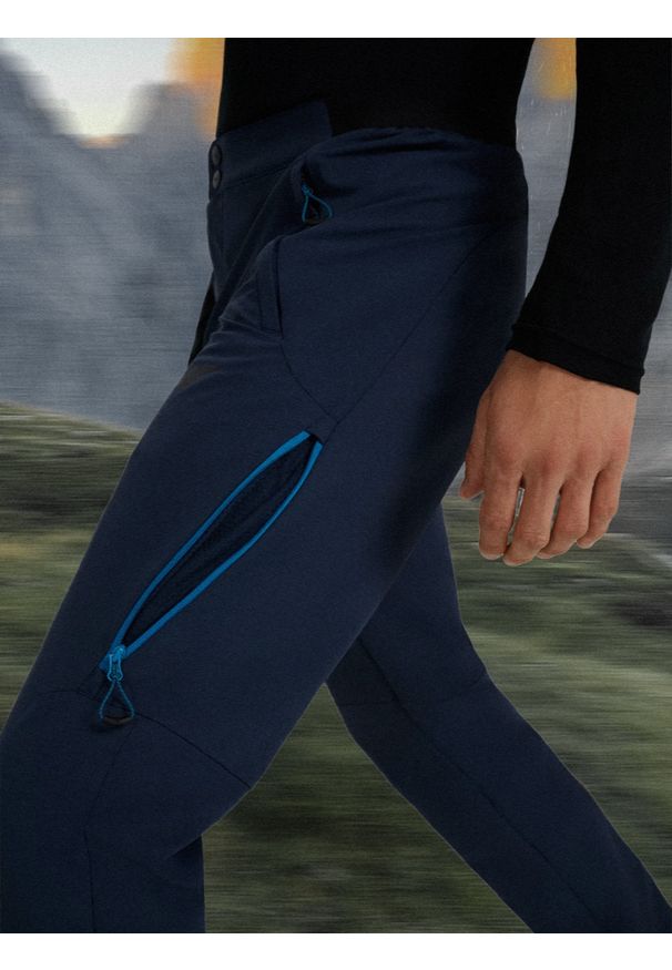 4f - 4F Spodnie trekkingowe męskie - granatowe S. Kolor: niebieski. Materiał: poliester, materiał. Technologia: Primaloft. Długość: długie. Sport: wspinaczka, turystyka piesza