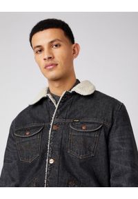 Wrangler - WRANGLER 124MJ SHERPA ROCKSTAR W4MSV2339 112141375. Okazja: na co dzień. Typ kołnierza: kaptur. Materiał: jeans, skóra, wełna, denim, elastan, bawełna, materiał, sztruks. Długość rękawa: długi rękaw. Długość: długie. Wzór: kolorowy. Sezon: zima, jesień. Styl: vintage, klasyczny, elegancki, casual #3