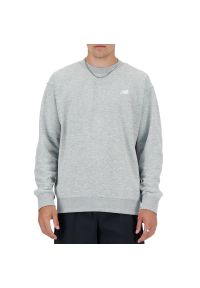 Bluza New Balance MT41507AG - szara. Okazja: na co dzień. Kolor: szary. Materiał: poliester, dresówka, bawełna, tkanina. Wzór: aplikacja, napisy, haft. Styl: casual, klasyczny #1