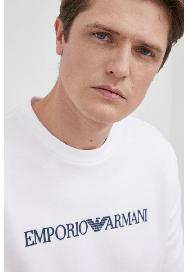 Emporio Armani - Bluza. Okazja: na co dzień. Kolor: biały. Materiał: dzianina. Wzór: nadruk. Styl: casual