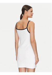 Guess Sukienka codzienna E5GK15 KCQV1 Biały Bodycon Fit. Okazja: na co dzień. Kolor: biały. Materiał: bawełna. Typ sukienki: bodycon, proste. Styl: casual