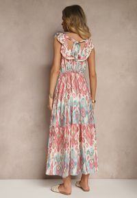 Renee - Różowa Sukienka Rozkloszowana Wiskozowa Wiązana na Plecach we Wzór Boho Turieza. Okazja: na co dzień. Kolor: różowy. Materiał: wiskoza. Typ sukienki: proste. Styl: boho #3