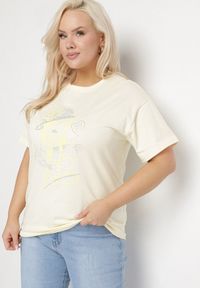 Born2be - Jasnożółty T-shirt z Bawełny z Cyrkoniowym Nadrukiem Sovtebia. Okazja: na co dzień. Kolor: żółty. Materiał: bawełna. Wzór: nadruk. Sezon: lato. Styl: klasyczny, casual #5