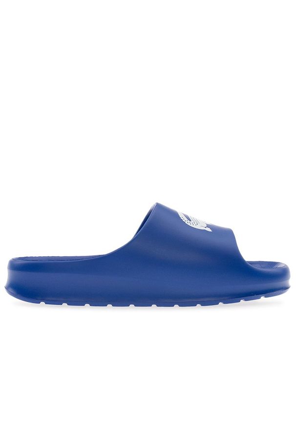 Klapki Lacoste Serve Slide 2.0 749CMA0024-221 - niebieskie. Okazja: na plażę. Zapięcie: pasek. Kolor: niebieski. Szerokość cholewki: normalna. Wzór: aplikacja. Sport: pływanie