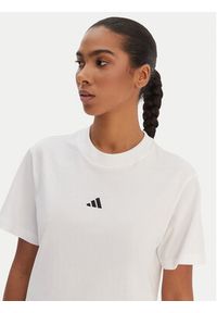 Adidas - adidas T-Shirt Essentials Small Logo JC5944 Biały Regular Fit. Kolor: biały. Materiał: bawełna #5