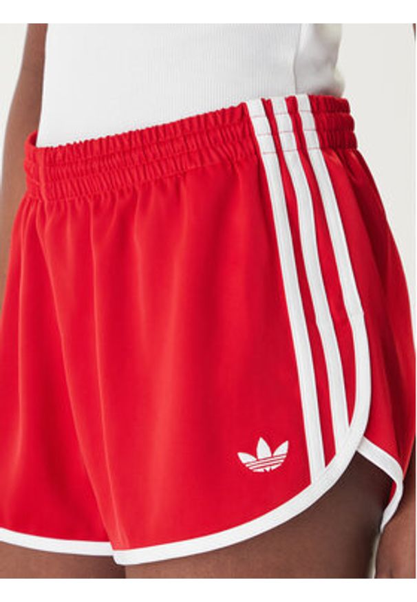 Adidas - adidas Szorty sportowe 3-Stripes Sprinter KD3716 Czerwony Regular Fit. Kolor: czerwony. Materiał: syntetyk