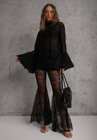 Renee - Czarna Koronkowa Bluzka Wiskozowa z Bawełną Ozdobiona Wiązaniem Diomopis. Kolor: czarny. Materiał: wiskoza, bawełna, koronka. Wzór: aplikacja #3