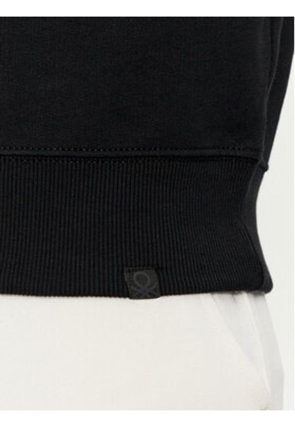 United Colors of Benetton - United Colors Of Benetton Bluza 3J68U2001 Czarny Regular Fit. Kolor: czarny. Materiał: bawełna