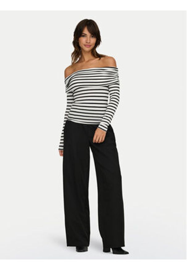 only - ONLY Bluzka Glamour 15339759 Biały Slim Fit. Kolor: biały. Materiał: syntetyk. Styl: glamour