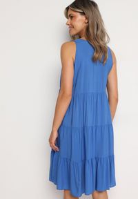 Born2be - Niebieska Rozkloszowana Sukienka z Bawełny na Ramiączkach Zasea. Okazja: na randkę, na co dzień. Typ kołnierza: dekolt w kształcie V. Kolor: niebieski. Materiał: bawełna. Długość rękawa: na ramiączkach. Styl: casual, elegancki #4