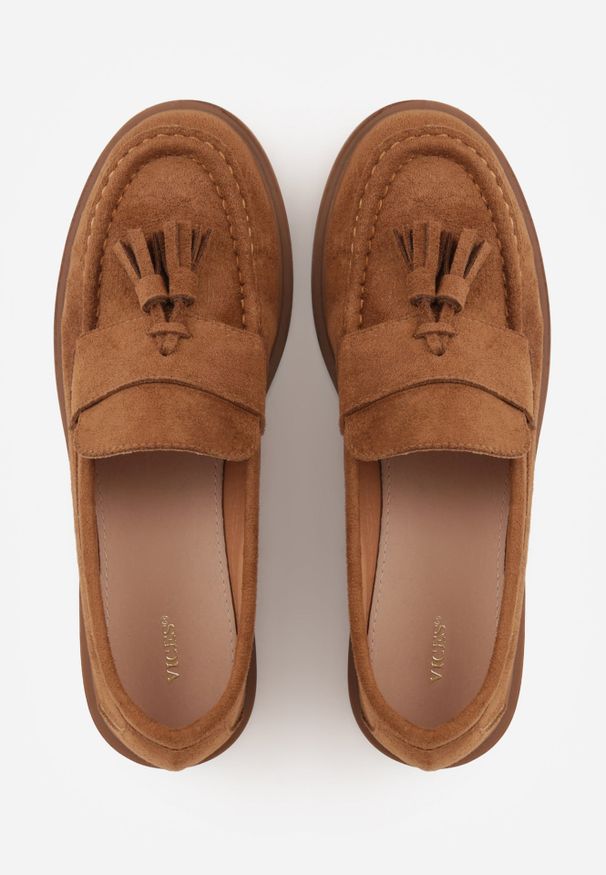 Renee - Jasnobrązowe Mokasyny VICES z Wkładką ze Skóry Naturalnej Ozdobione Chwostami Maritune. Okazja: na co dzień. Kolor: brązowy. Materiał: skóra. Wzór: aplikacja. Styl: elegancki, casual