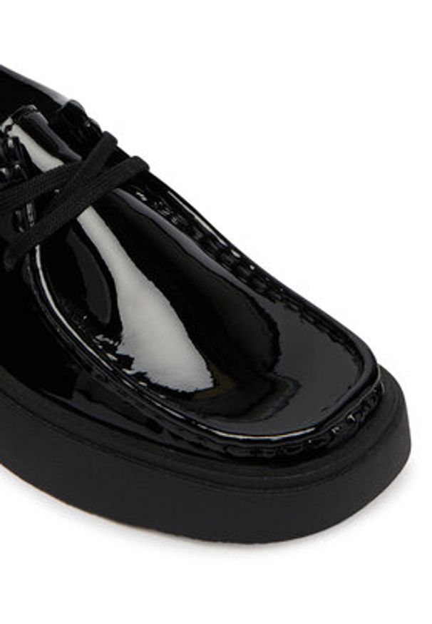 Clarks Półbuty Torview W 26186677 Czarny. Kolor: czarny. Materiał: skóra, lakier