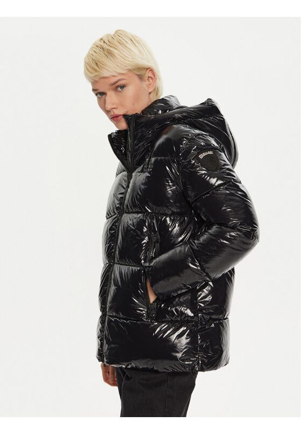 Blauer Kurtka zimowa 24WBLDC02342 Czarny Regular Fit. Kolor: czarny. Materiał: syntetyk. Sezon: zima