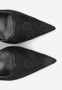 Born2be - Czarne Sandały na Szpilce z Haftowanym Wzorem Iphiserris. Zapięcie: sprzączka. Kolor: czarny. Materiał: jeans. Wzór: haft. Obcas: na szpilce. Styl: klasyczny #2