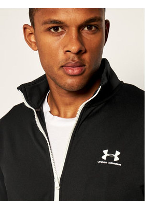 Under Armour Bluza Ua Sportstyle Tricot 1329293 Czarny Regular Fit. Kolor: czarny. Materiał: syntetyk