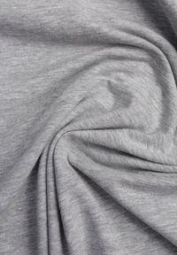 Born2be - Jasnoszary T-shirt Genilin. Okazja: na co dzień. Typ kołnierza: dekolt w serek. Kolekcja: plus size. Kolor: szary. Materiał: jeans. Styl: casual #7