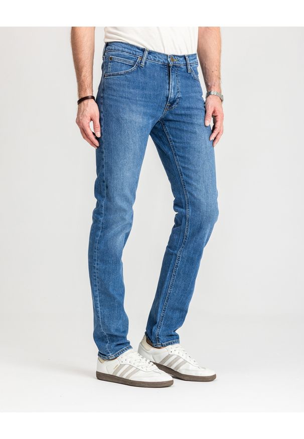 Lee - LEE DAREN ZIP FLY MĘSKIE SPODNIE JEANSOWE JEANSY DŻINSY DARK FREEPORT L707PXGQ 112140688. Okazja: na co dzień. Długość: długie. Styl: sportowy, klasyczny, casual, wizytowy